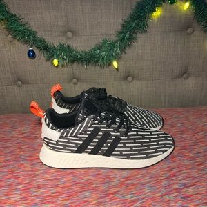NMD R2
